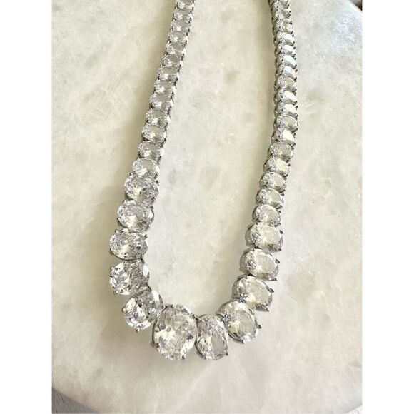 Oval cut cubic zirconia tennis necklace super sparkly  - Picture 8 of 13
